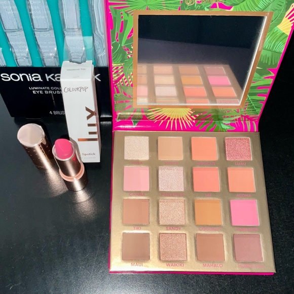 Hangin’ in Hawaii Makeup Bundle - Picture 7 of 13